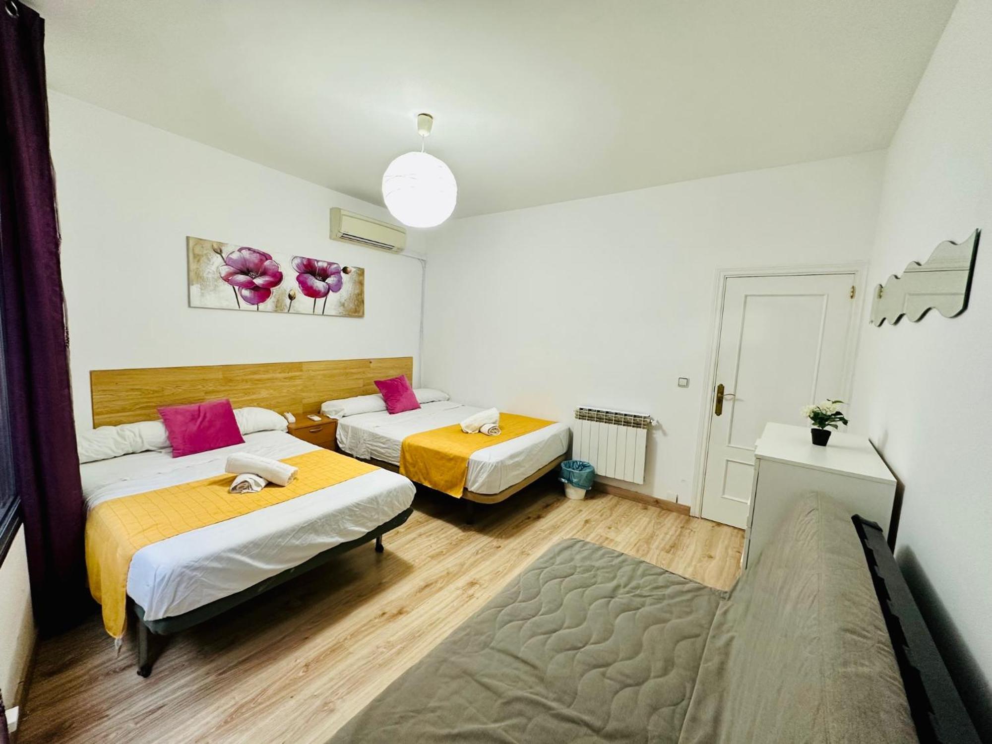 Punta Me Rooms In Madrid Downtown Kültér fotó